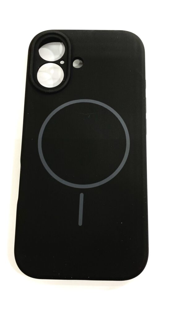 Θήκη Σιλικόνης 2mm με Προστασία Κάμερας για iPhone 16 Μαύρη Η θήκη σιλικόνης 2mm για iPhone 16 προσφέρει αξιόπιστη προστασία από την καθημερινή φθορά, διατηρώντας τη συσκευή σας ασφαλή από γρατζουνιέ